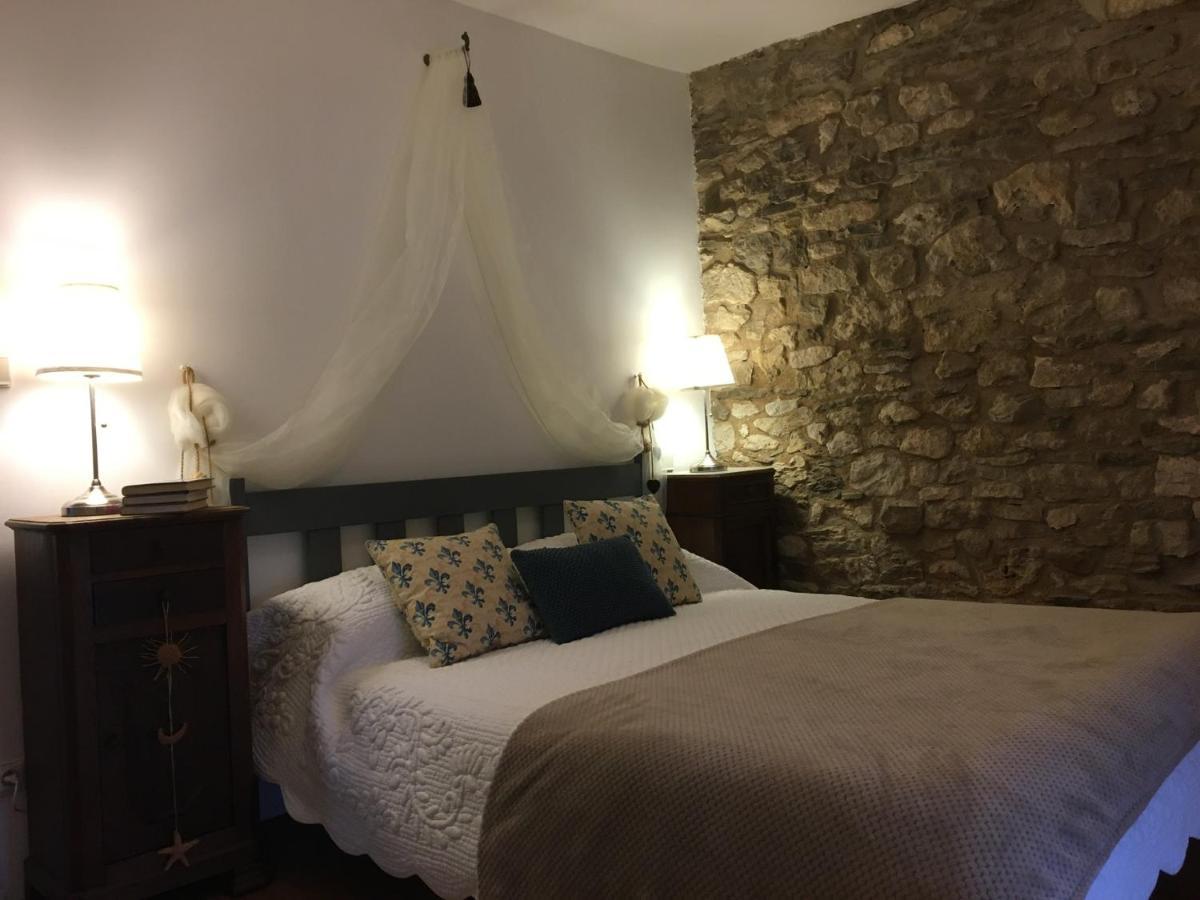 Les Gites Perard Caylus Εξωτερικό φωτογραφία