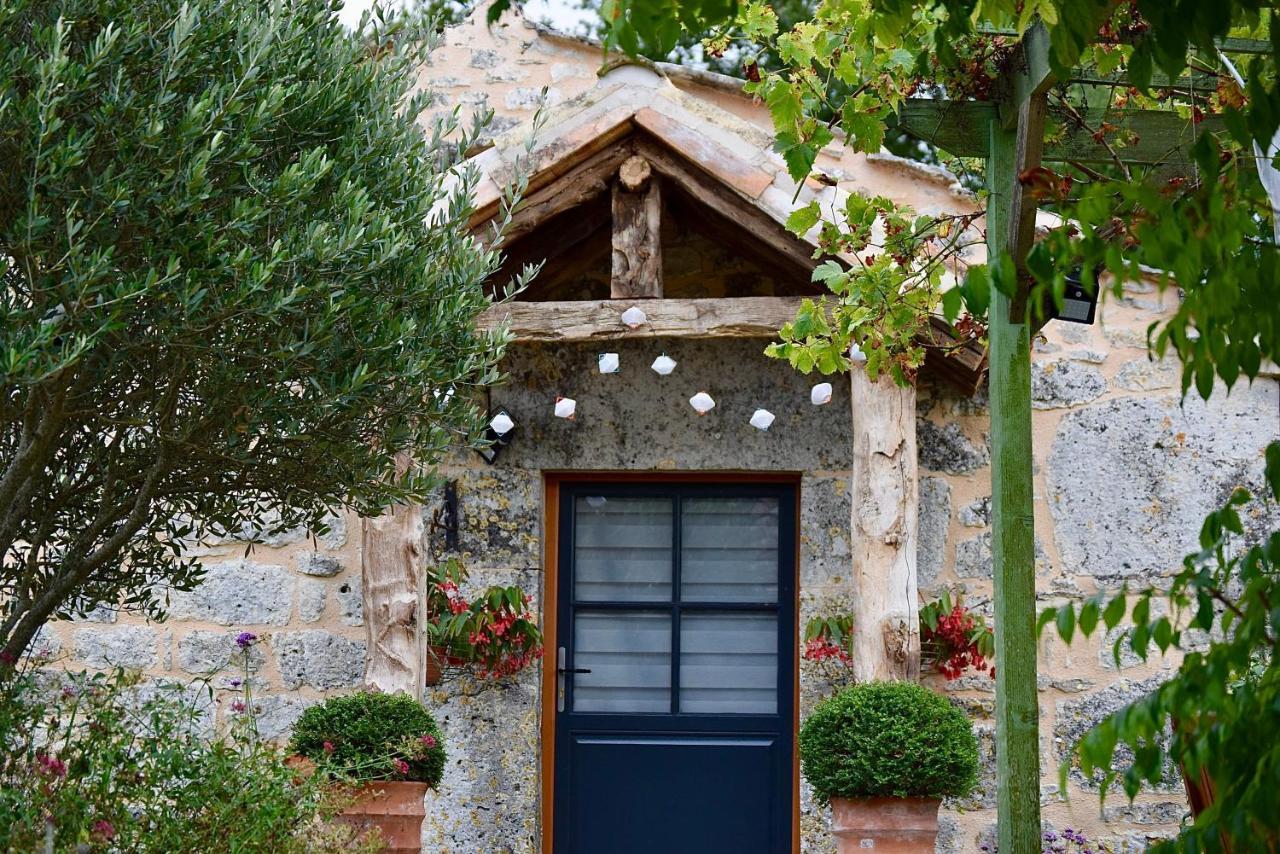 Les Gites Perard Caylus Εξωτερικό φωτογραφία